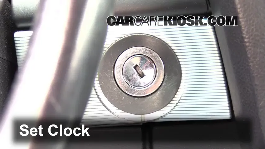 2004 Ford Thunderbird 3.9L V8 Horloge